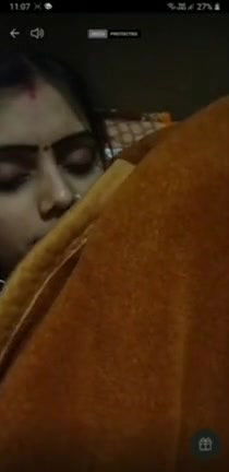 Very Beautiful Village Bhabhi Viral Video