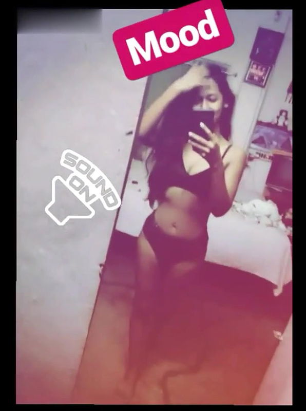 Extremely Cute Young Bengali Girl Nude Pic’s & Videos