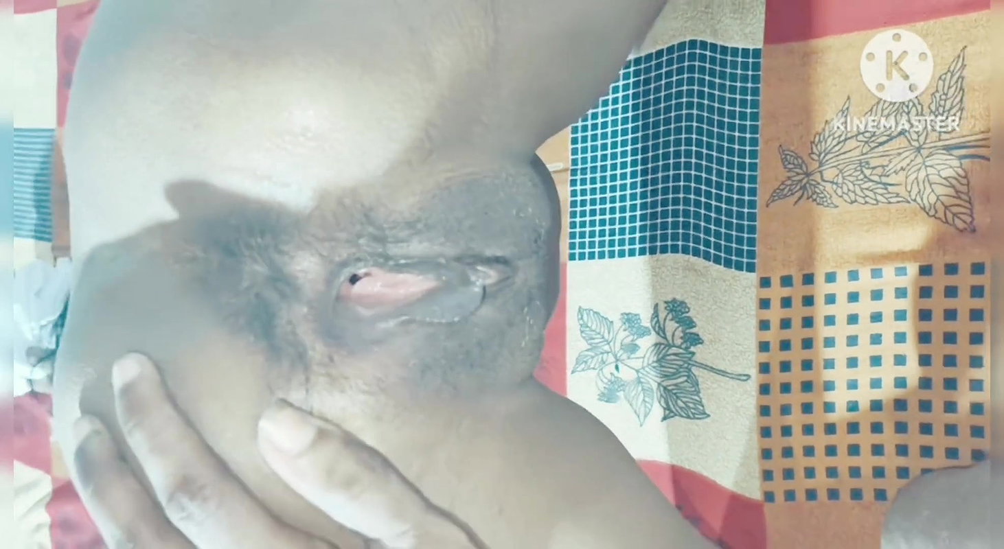 Season 1. Christmas celebration with boyfriend in room