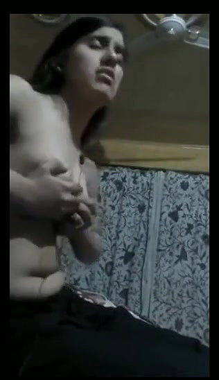 Beautiiful paki gf becoming topless