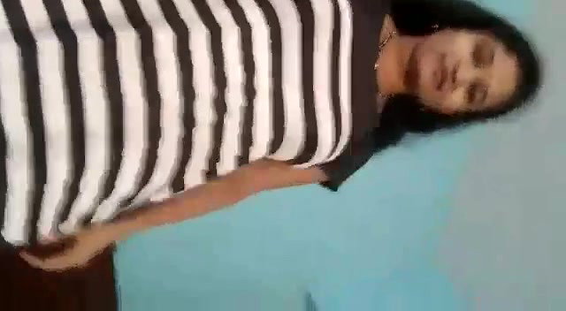Beautiful girl nude show