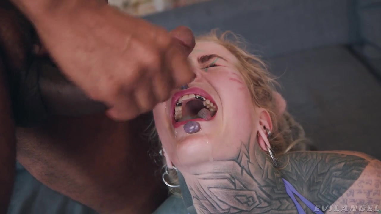 Anuskatzz – Body Covered With Ink And Face With Hot Jizz