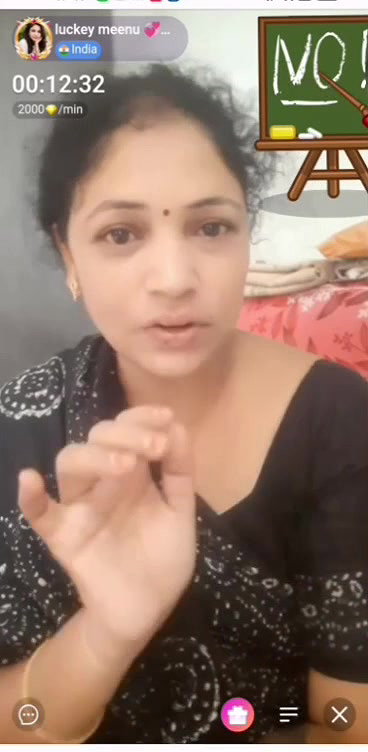 Lucky Meenu south Indian Bhabhi