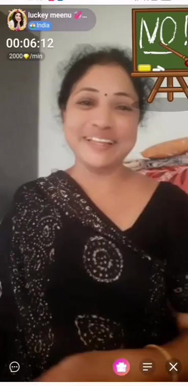 Lucky Meenu south Indian Bhabhi