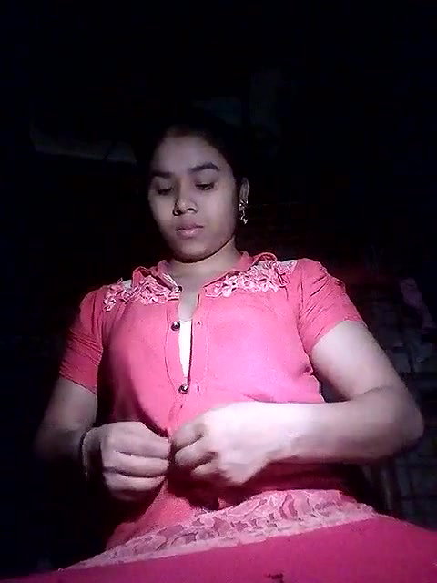 Sexy BD Girl Showing Boobs
