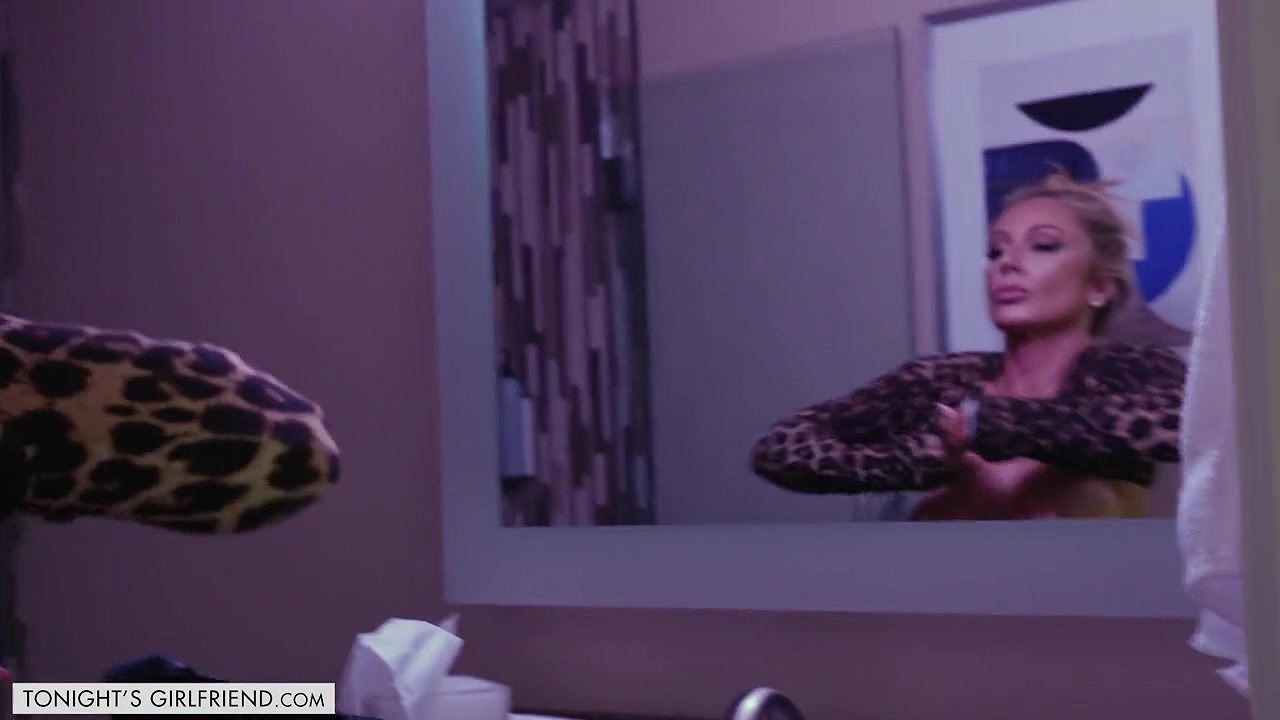 Sadie Summers – Memorable Night With Busty Blonde