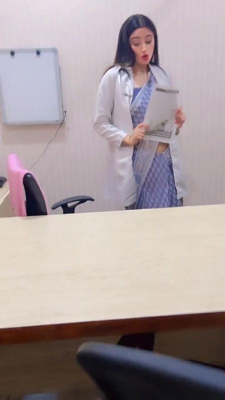 Shweta Mahara Doctor Deep Navel Dance