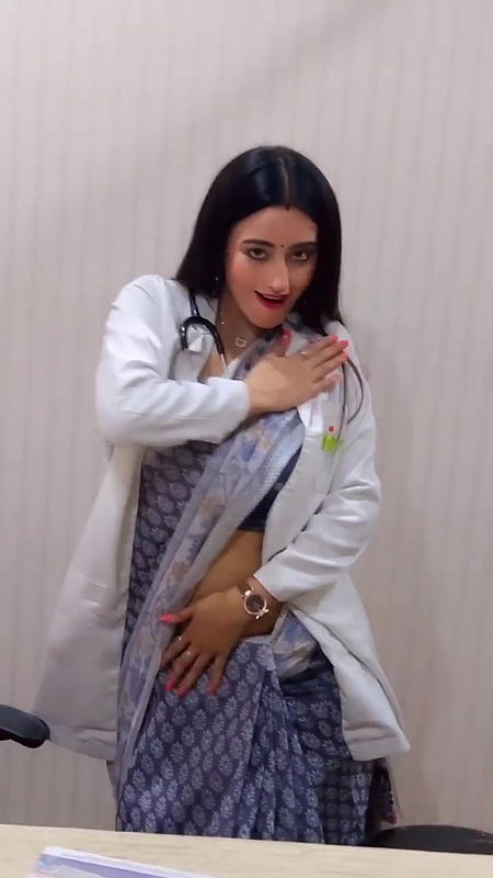 Shweta Mahara Doctor Deep Navel Dance