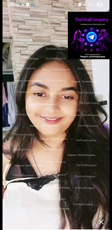 Olivia Topless show with glimpse of pussy and ass with audio2