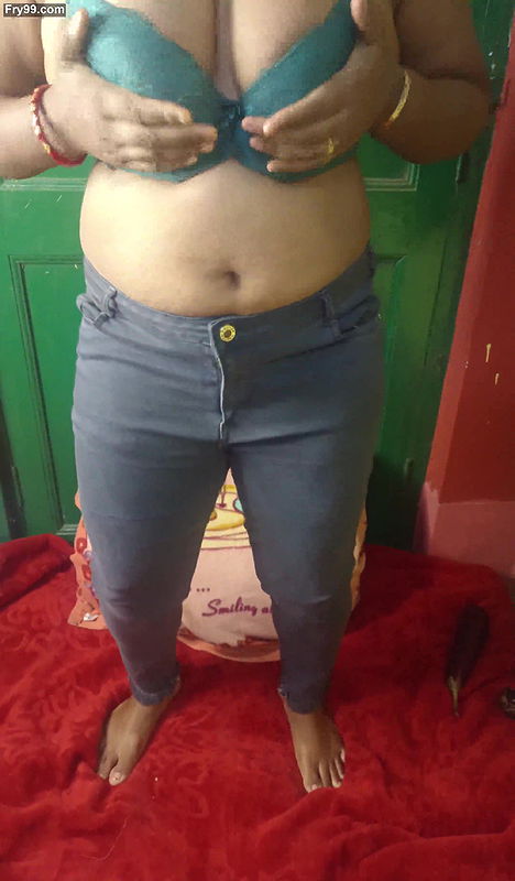 Sruti bhabi fingering her pussy in jeans very hot