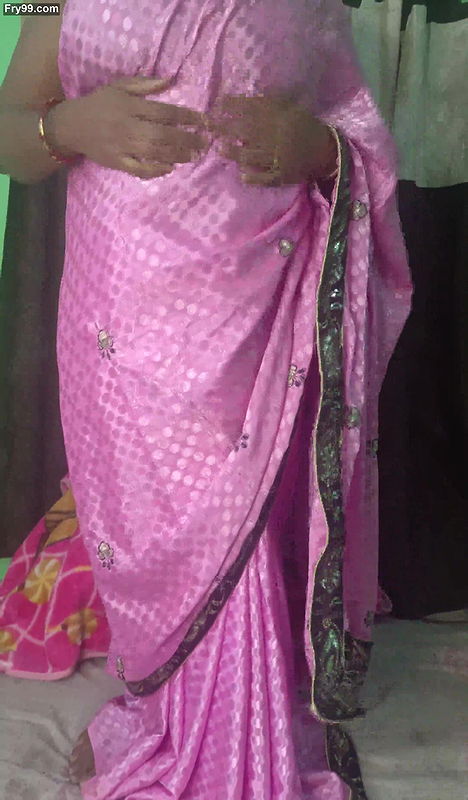 Sruti bhabi in sharee Fully naked and fingering herself on the bed