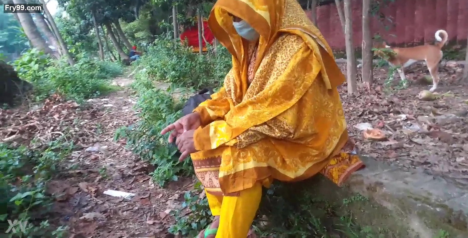 bengali sexy bhabi fun outdoor