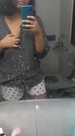Bengali Girl Mirror Selfie