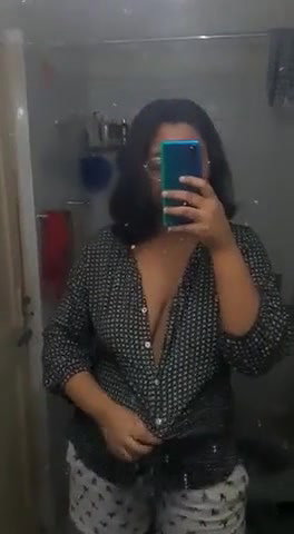 Bengali Girl Mirror Selfie