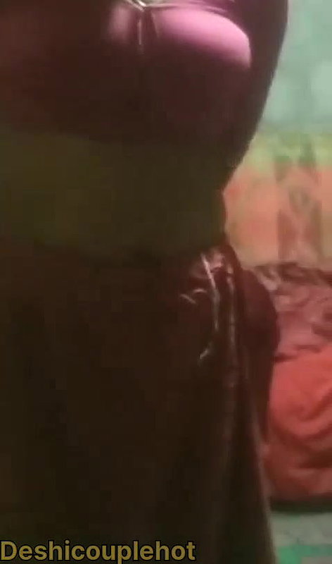 Bhabhi fucking hard at night
