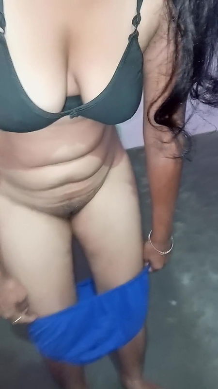 Indian Sexy Hot Girl Beautiful Gav Ki Ladkiya