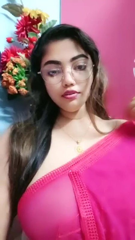 Cute Desi Teen in Hot Dress Showing Side Boobs on Tango Live