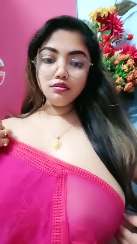 Cute Desi Teen in Hot Dress Showing Side Boobs on Tango Live