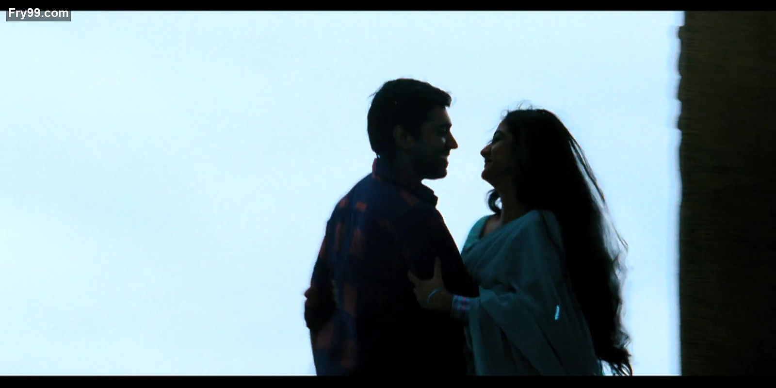 Puthiya Theerangal – Rajagopuram (Namitha Pramod) Amazon