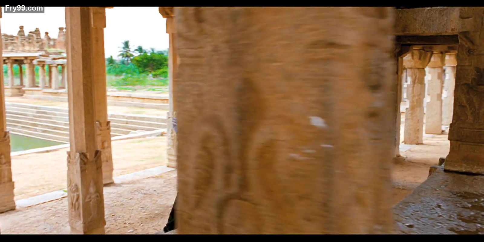 Puthiya Theerangal – Rajagopuram (Namitha Pramod) Amazon