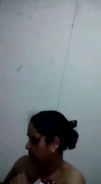 Shy Tamil Wife Boobs and Pussy Capture By Hubby