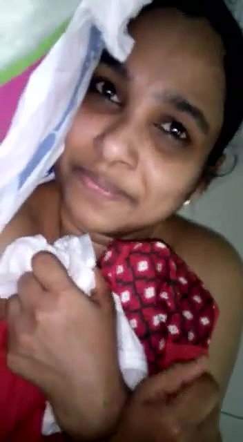 Shy Tamil Wife Boobs and Pussy Capture By Hubby