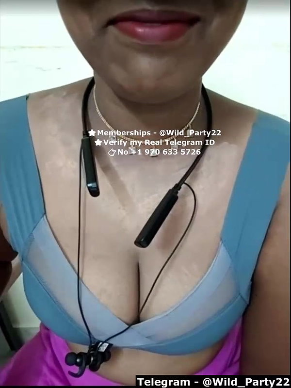 Tamil_Varsha private show spreading ass hole and pussy fingering1