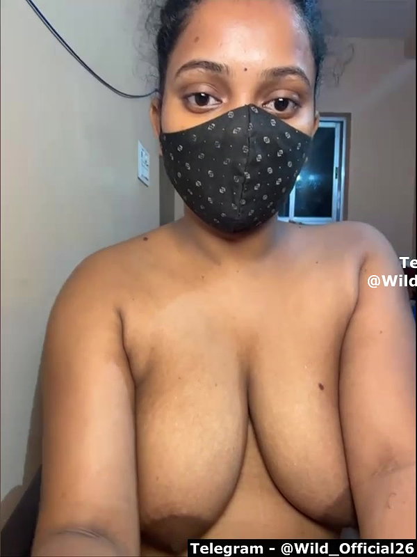 Pumpumrani Private show spreading both holes ass hole pussy hole