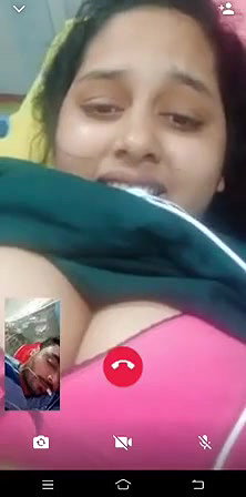 Desi Clg Girl Showing For lover