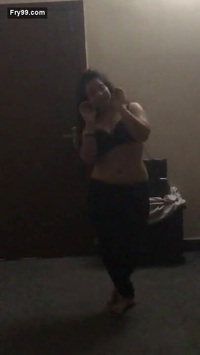 Pk cute girl dance