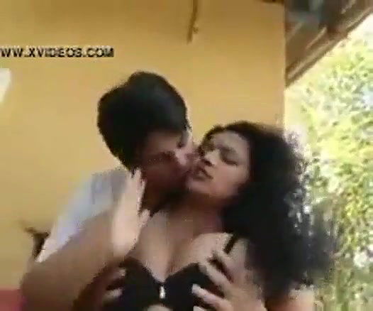 Desi Aunty Bath Hidenly Watching Turky Guy Ass Crack Big