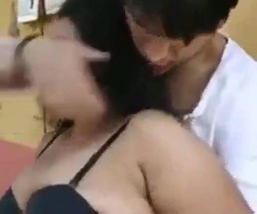 Desi Aunty Bath Hidenly Watching Turky Guy Ass Crack Big