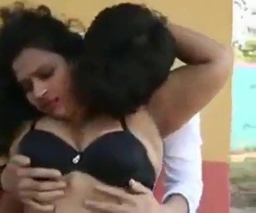 Desi Aunty Bath Hidenly Watching Turky Guy Ass Crack Big