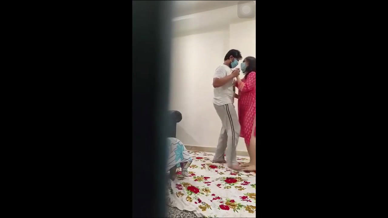Desi Aunty Dancing Without Panty with Lover Ops