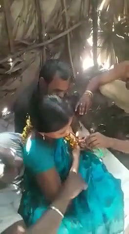 Desi Aunty Nipple Squeeze by Two Guys at Roadside Hut