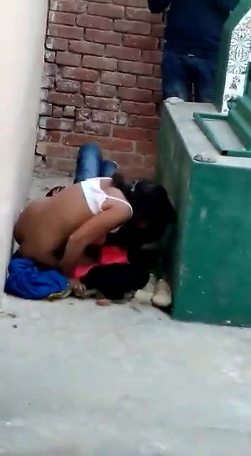 Desi Girl Fucking with Lover at Terrace Caught by Family members