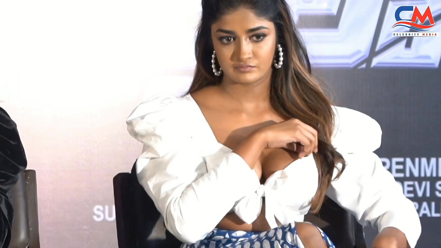 Dusky Dimple Hayathi Panty Peep