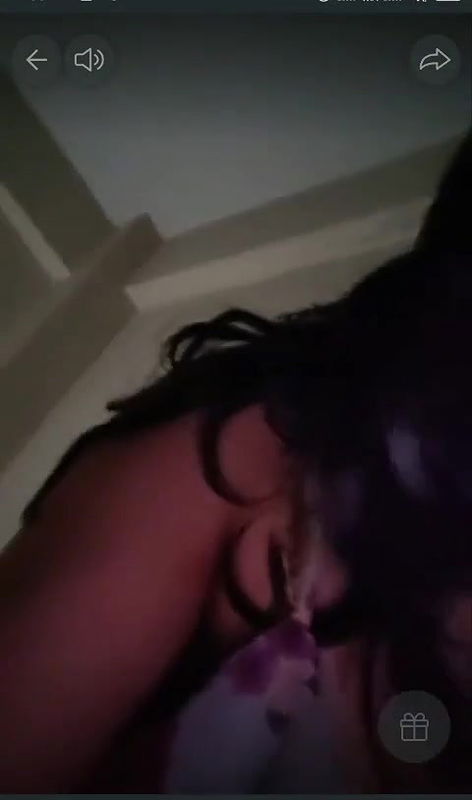 Hot Girl on Tango Show Nipple