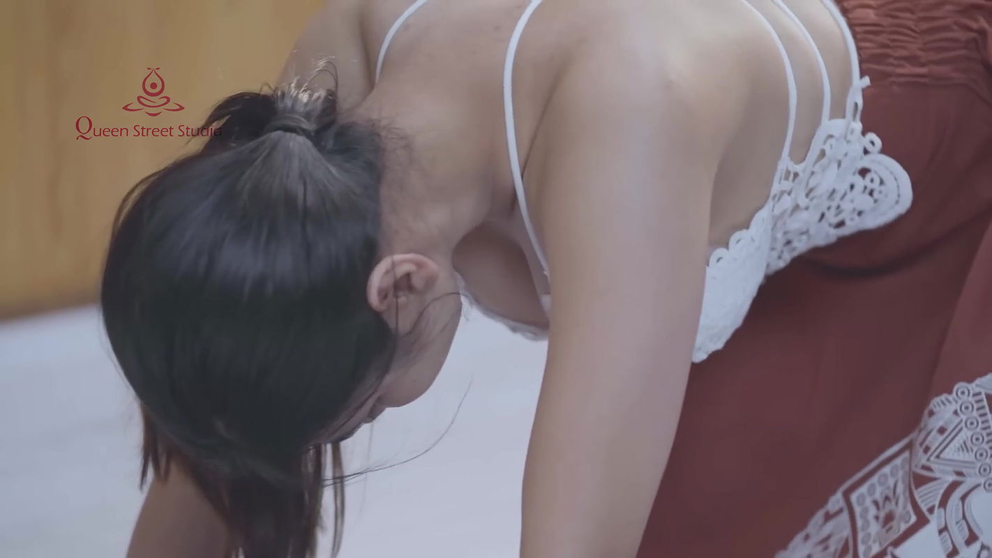 Yoga Poses to Improve Your Sex life .mkv