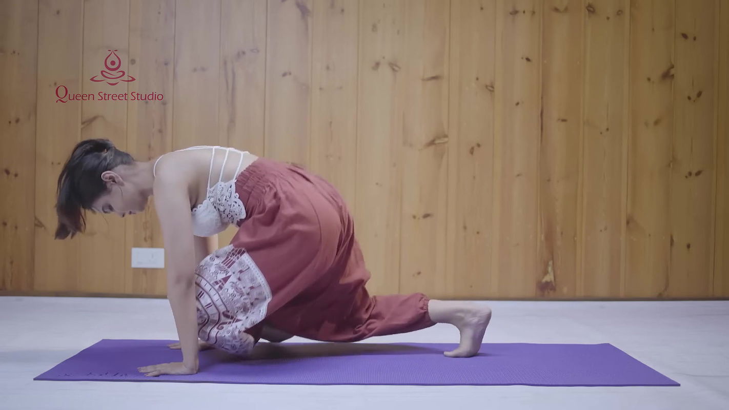 Yoga Poses to Improve Your Sex life .mkv