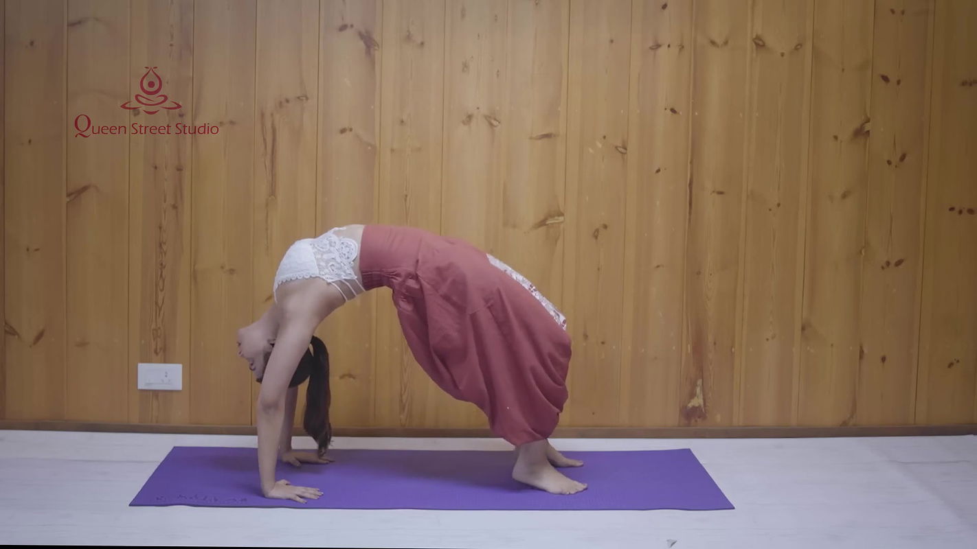 Yoga Poses to Improve Your Sex life .mkv