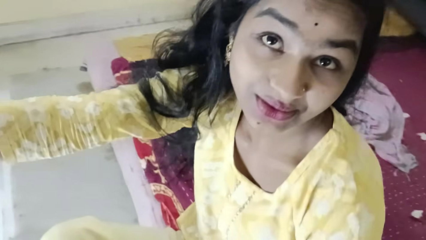 Sexy Bhabhi Ghar per Akeli Tha Mai Jakar Bhabhi Ki Gand Chudai Ki
