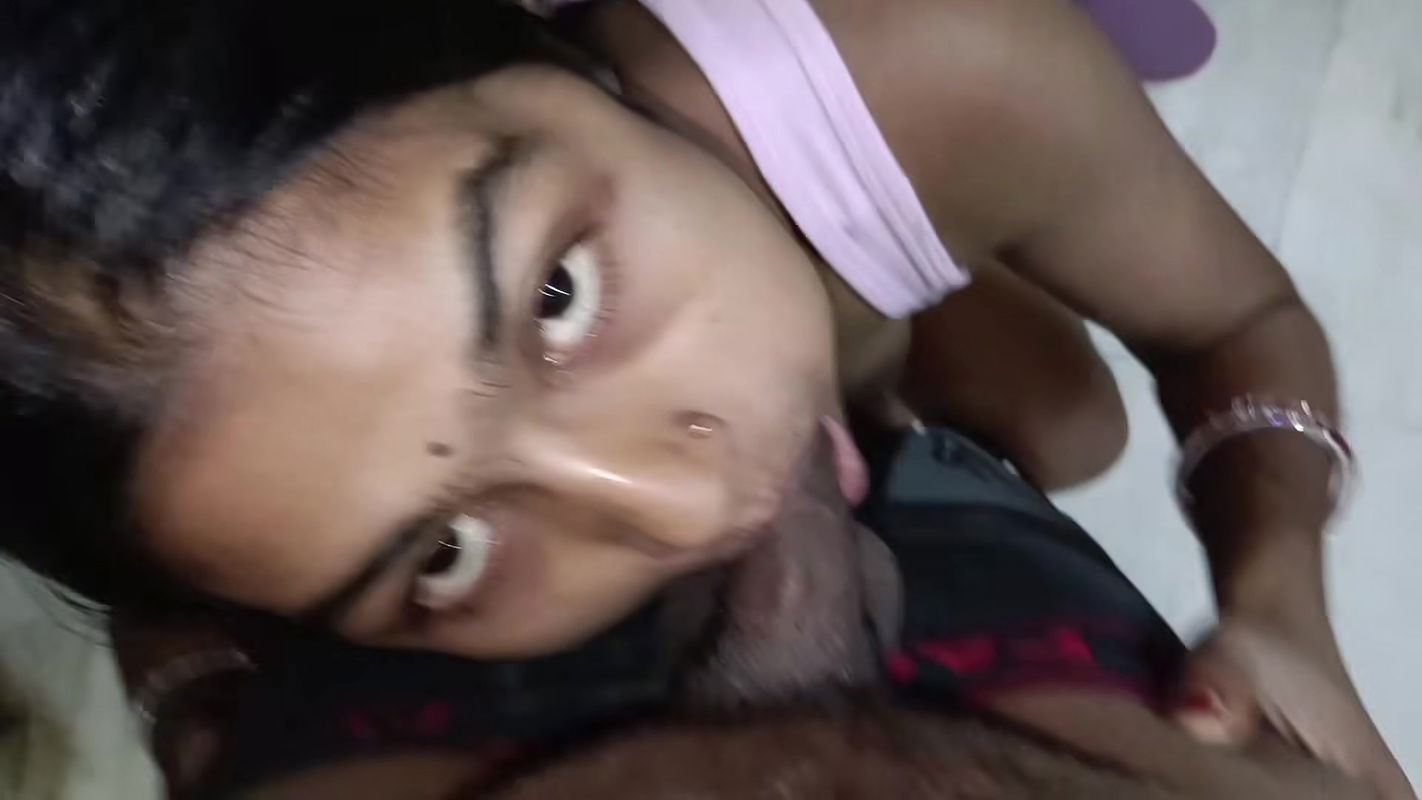 Bhabhi Alone Making Roti  Devar Hard Dick Made Her Crazy and Suck It Clean