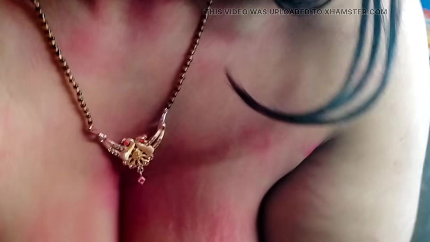 Holi Mein Rang Lagate Lagate Stepdad Ne Stepdaughter Ki Chut Mein Daal Diya Bathroom Sex Scandal