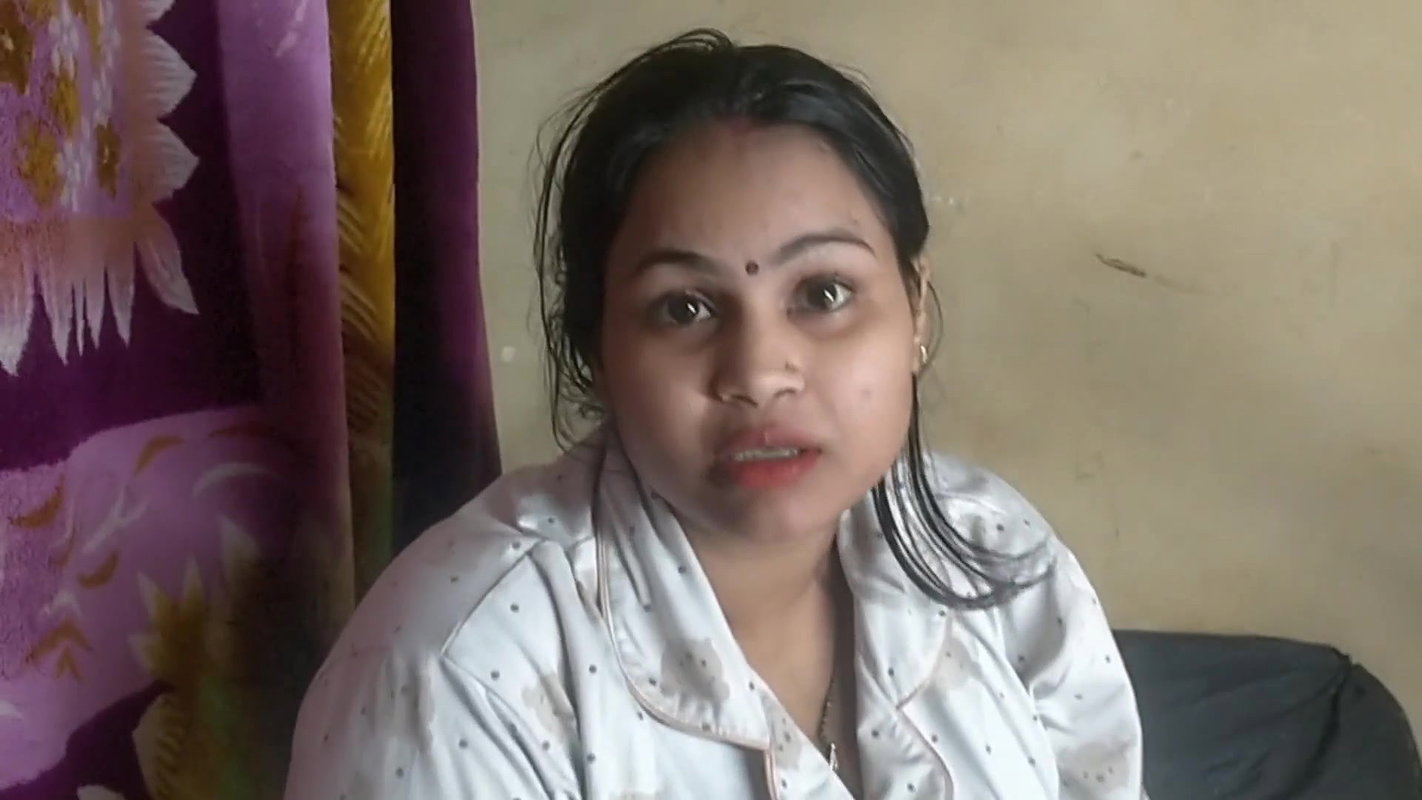 Loan EMI Officer Ne Ghar Aake Biwi Ki Gaand Maari Kyunki Paisa Nahi Tha Real Desi Fucking