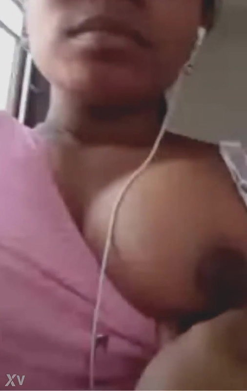 Cute Desi Girl Shows Her Boobs