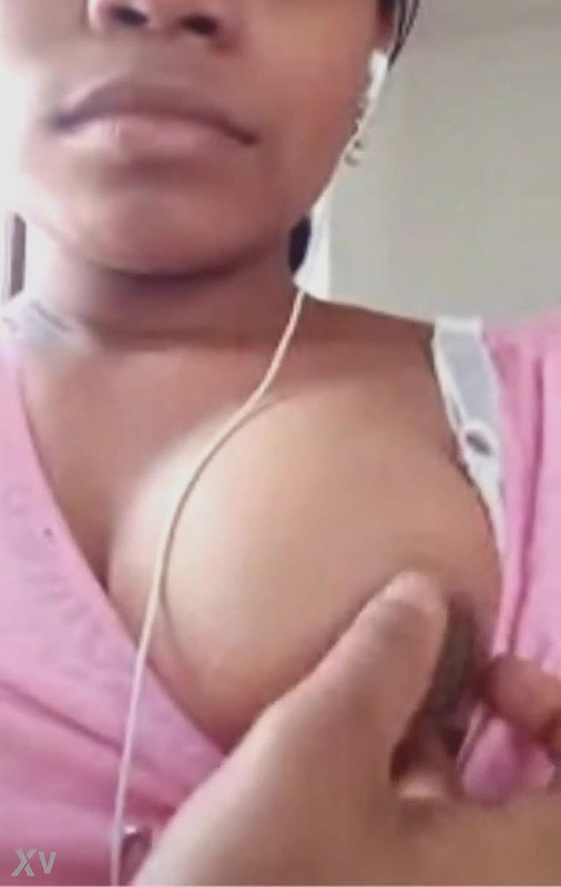 Cute Desi Girl Shows Her Boobs