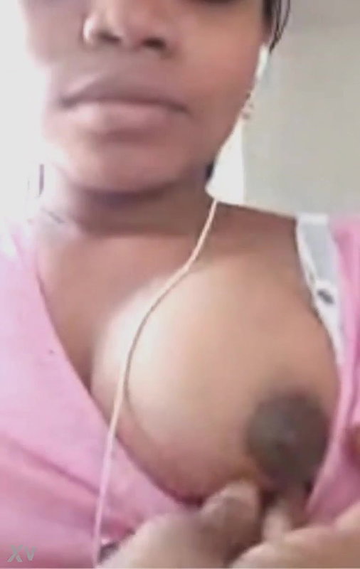 Cute Desi Girl Shows Her Boobs