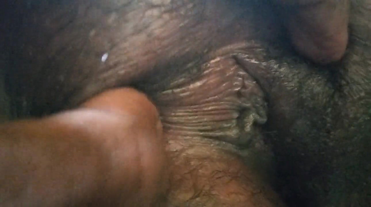 Shanthi busty chennai aunty expose her asset 1st time online