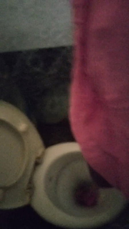 Chubby aunty showing her naked body while cleaning her house